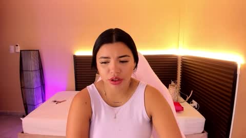 scarlett_enjoy1 online show from January 15, 2:01 pm
