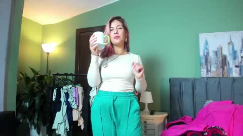 Scarlett online show from January 14, 3:39 pm