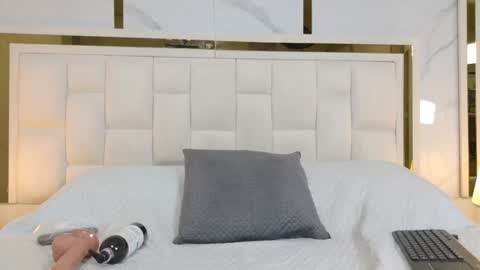 Snapshot of scarlett_sm chatting on October 1, 8:36 pm scarlett_sm online show from October 1, 8:36 pm