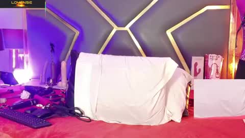 Scarlett Hot online show from May 11, 2:45 pm