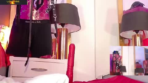 Scarlett Hot online show from March 25, 4:10 pm