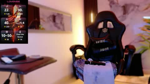 scarlettt_jones online show from March 26, 10:44 pm