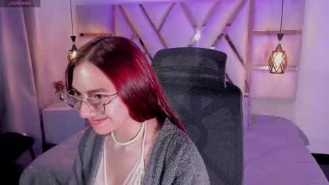 scarlett online show from December 14, 5:02 am