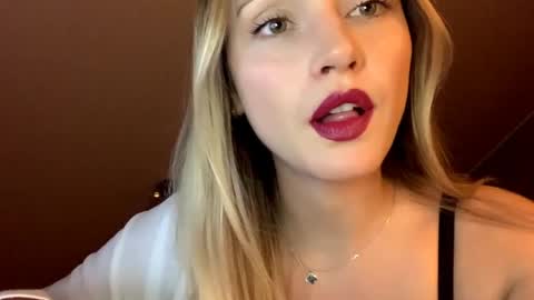 ScarlettxBlonde online show from March 30, 8:30 pm