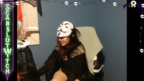 Snapshot of scarslutwitch chatting on October 6, 2:28 am ScarSlutWitch online show from October 6, 2:28 am