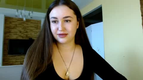 Elizabeth  online show from April 23, 9:17 am