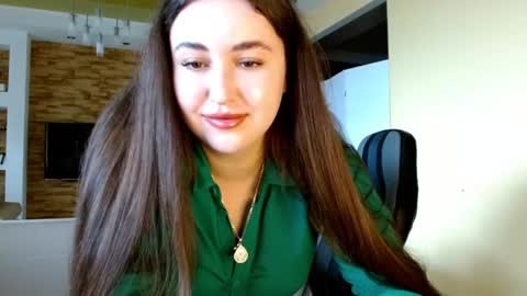 Elizabeth  online show from April 22, 8:22 am