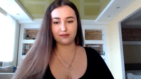 Snapshot of sea_cocktail chatting on December 13, 9:04 am Elizabeth  online show from December 13, 9:04 am