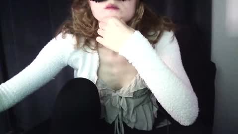 Anni online show from March 1, 11:37 pm