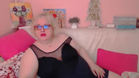 Alice online show from October 17, 8:01 pm