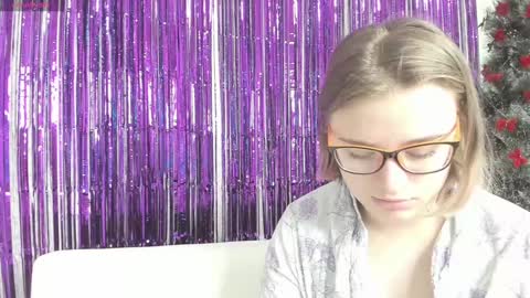 Snapshot of seductive_she_wolf chatting on January 16, 11:15 am seductive_she_wolf online show from January 16, 11:15 am