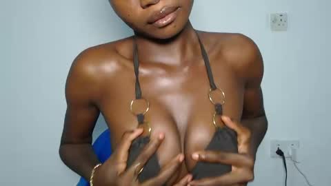 seductive_sugar247 online show from March 31, 6:52 pm