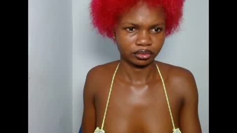 seductive_sugar247 online show from April 12, 9:23 am