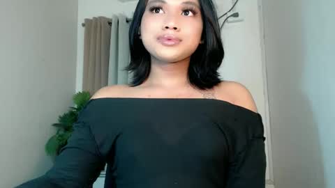 Deluxe online show from June 1, 7:37 pm