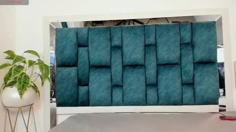 selena_bellarte online show from February 28, 5:15 am