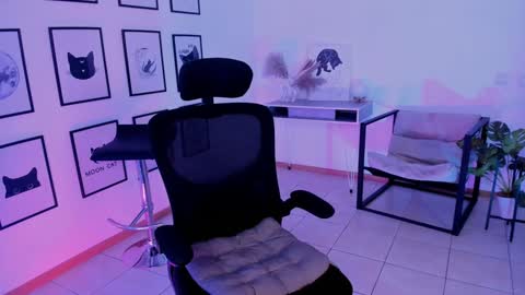 Selena ntmy online show from February 2, 10:46 am