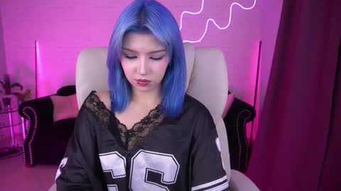 selenairis online show from November 4, 9:53 pm