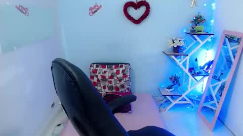 selene online show from March 11, 6:54 pm