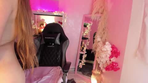 Selene online show from March 10, 8:51 am