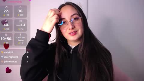 selene_swee online show from March 26, 1:30 am