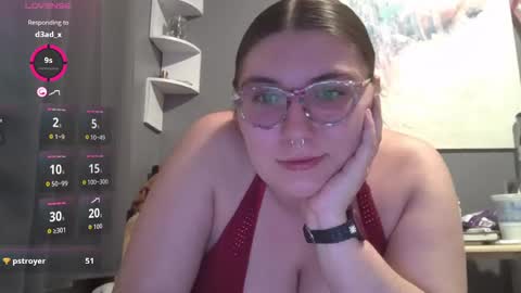 Snapshot of selenebaby chatting on October 9, 11:09 pm Selene online show from October 9, 11:09 pm