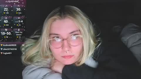 Selene online show from April 9, 12:24 am