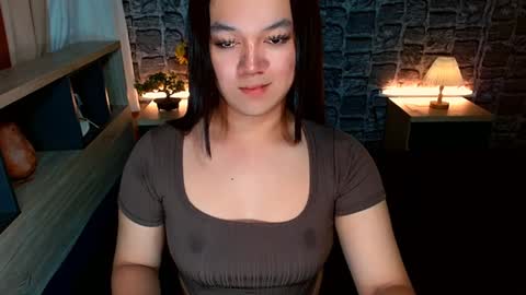 Snapshot of selenesantiago chatting on December 17, 11:16 pm joan online show from December 17, 11:16 pm