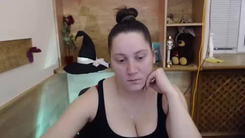 Sellavix online show from October 30, 8:10 pm