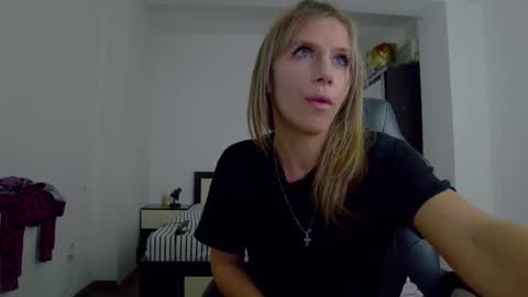 sellena_angel online show from November 12, 8:07 pm