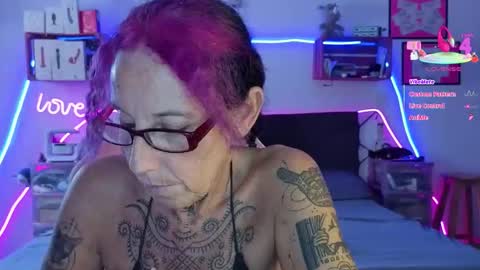 Selvaggia Del Caribe online show from December 4, 6:19 pm