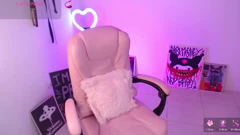   online show from January 8, 3:32 am