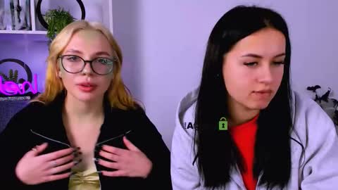 Sendi online show from November 1, 8:13 pm