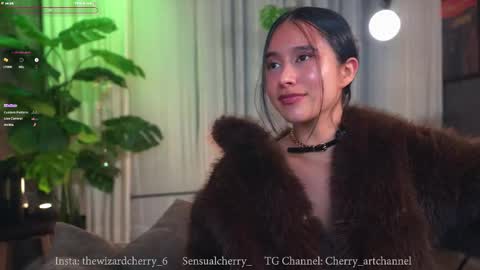 Maria- OF sensual bee online show from November 27, 12:13 am