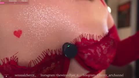 Snapshot of sensualcherry_ chatting on September 19, 12:31 am Maria- OF sensual bee online show from September 19, 12:31 am