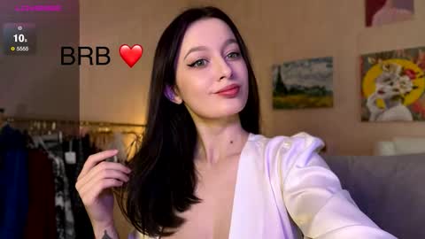 sensuallucy233 online show from December 18, 6:07 am