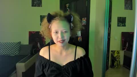 senya_sol online show from March 25, 10:34 pm