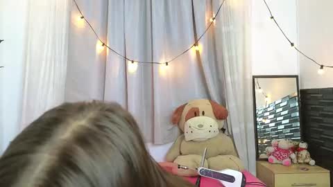 serafina_ online show from December 2, 11:34 am