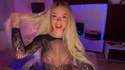 Ana online show from November 13, 5:34 pm