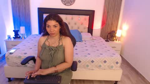 Serena online show from February 25, 11:20 am