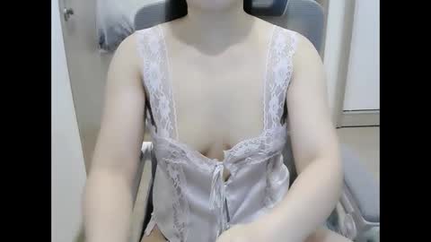 Lina online show from May 9, 7:10 am