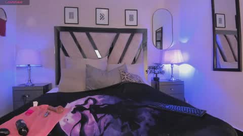 Serena online show from April 13, 12:17 pm