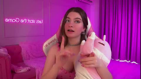 Serena online show from February 26, 11:42 am