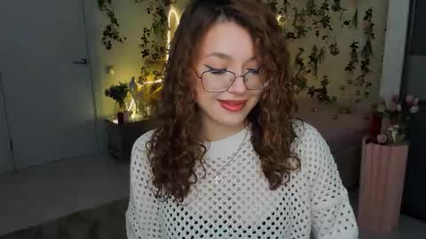 Ophelia online show from February 10, 4:21 pm