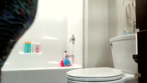 sexislitpuss69 online show from February 21, 12:27 am