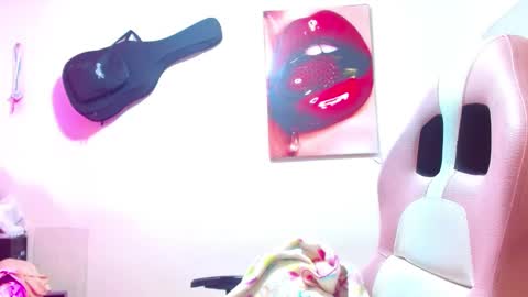 sexmilkdirty online show from January 2, 11:27 pm