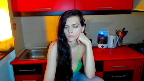 sexqueen1111 online show from March 27, 8:37 am