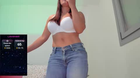 Marilyn online show from December 1, 4:49 am