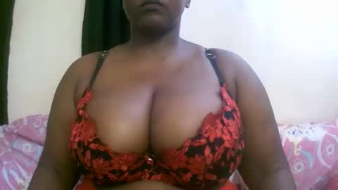 sexxi_ebony online show from March 4, 9:05 am