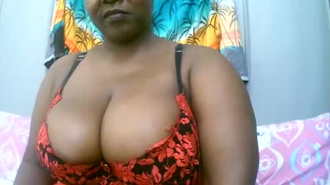 sexxi_ebony online show from February 15, 7:51 am