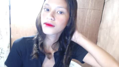 Dahlia online show from April 7, 9:28 pm